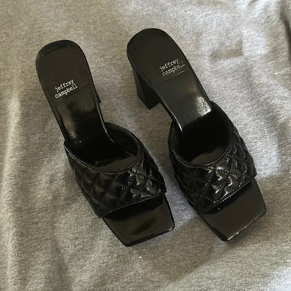 Jeffrey Campbell quilted heels  NEW - Picture 3 of 5